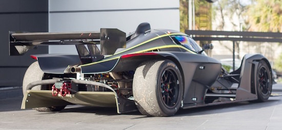 Bijzonder racemonster uit Tsjechië te koop: de Praga R1