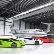 image Lamborghini-Aventador-vliegtuig-hangar-03.jpg