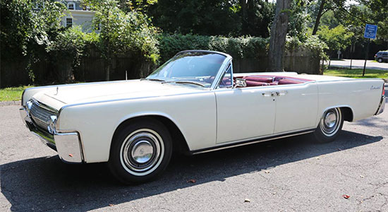 Lincoln Continental Convertible van John F. Kennedy