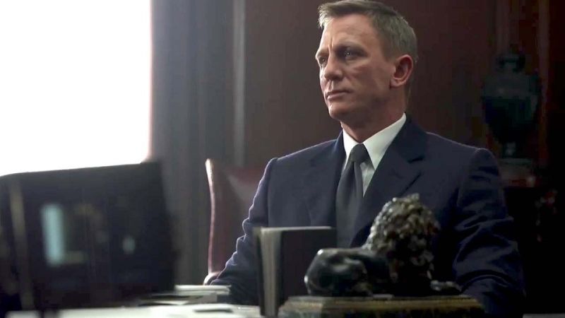 A Neurosurgeon Critiques Latest James Bond Film's Grasp of Brain Surgery