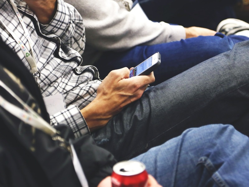 Airtel, Idea, Reliance Jio Against Auction of 700MHz Band for Now