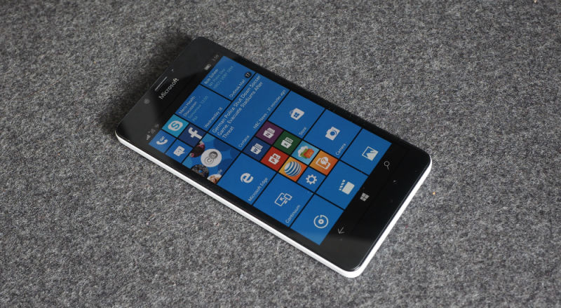 Windows 10 Mobile Upgrade for Lumia Handsets Delayed to Early 2016
