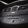 image Renault_Laguna_Facelift_MY2011-41.jpg