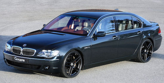 Een dikke BMW 760Li van G-Power met koffiesupply