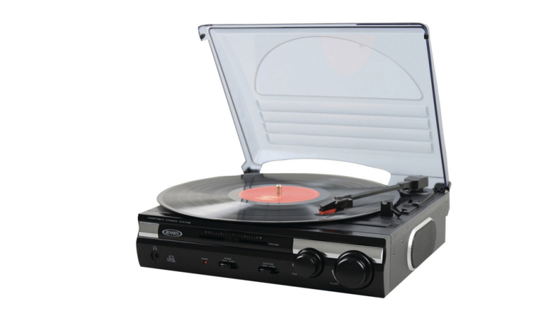 The Holiday's Most Popular Home Audio Gadget Was a Cheap Turntable