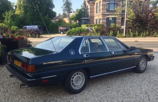 De Maserati van Toon Hermans staat te koop