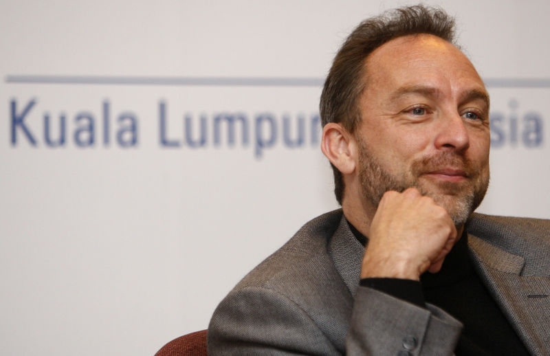Wikipedia Founder Jimmy Wales Got Censored at a Chinese Internet Conference 
