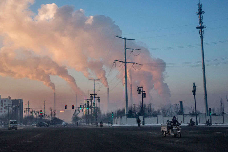 Photographs Capture What Life is Like in One of the World's Dirtiest Pits
