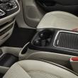 image Chrysler-Pacifica-2017-015.jpg