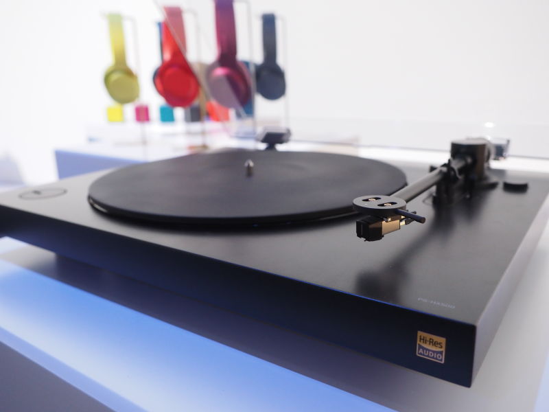 Sony's Sleek New Turntable Makes Me Want to Rob a Record Store