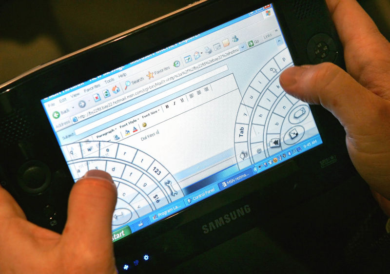 Microsoft Wants to Bring Its Wacky One-Handed Keyboard to iPhones