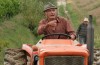 Angry French farmers put complete vakantiesnelweg lamb