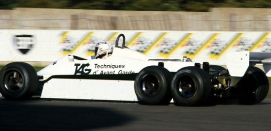 Williams FW07D