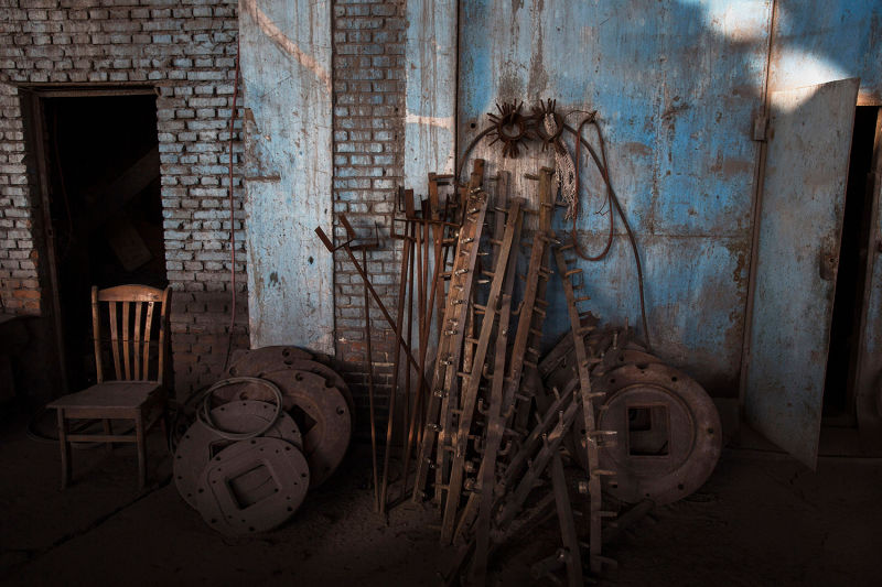 Haunting Photos From an Abandoned Steel Mill in China