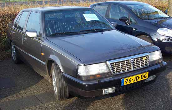 Lancia Thema 8.32 Ferrari