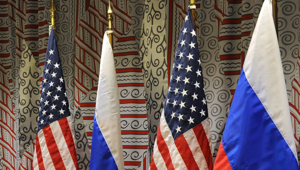 Флаги России и США. Архивное ыото