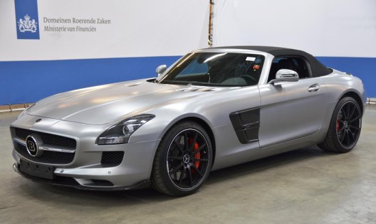 Buitenkansje! Mercedes SLS Brabus bij de Domeinen