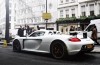 Porsche Carrera GT brings peace in the London urban jungle