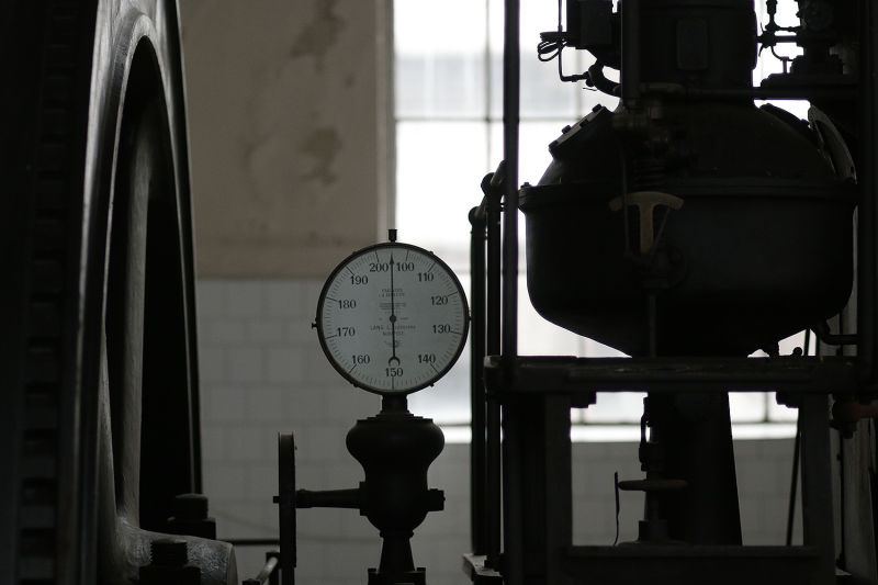 This Dieselpunk Shrine Hides a Century-Old, Fully Operational 800 HP Motor 