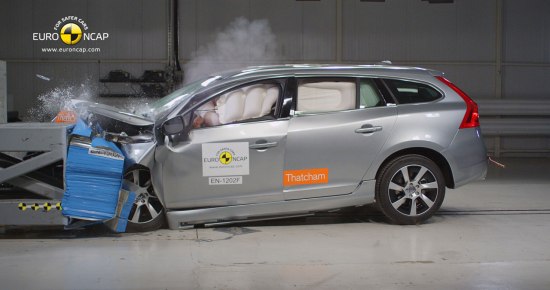 Crashtest Volvo V60 D6