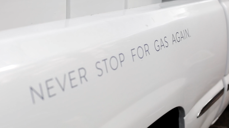 Read This Before You Consider Having Gas Delivered to Your Car By an App
