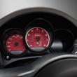 image Porsche-Exclusive-Macan-Turbo-rood-05.jpg