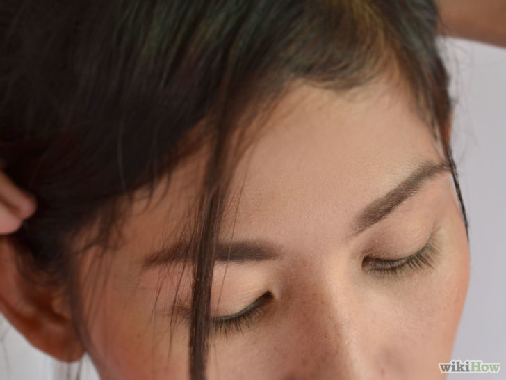 Image titled Apply Makeup for a Glamour Photography Shoot Step 6