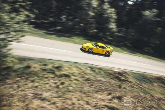Porsche Cayman GT4 