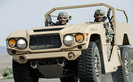 Deze opgefokte Willys gaat op jet fuel