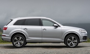 Photograph of Audi Q7