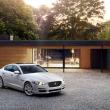 image Jaguar-XE-2015-030.jpg