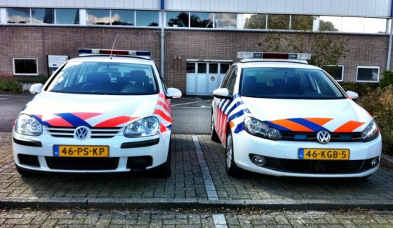 Twee Golfjes van de pliesie