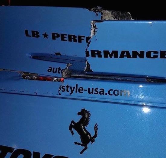 Onheil op SEMA: Jeep crash tegen Liberty Walk 458