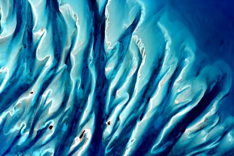 Astronaut Scott Kelly on Liquid Salt, a Stinky Station, and Sleeping in Freefall