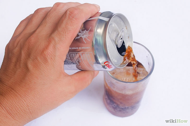 Image titled Balance a Soda Can at a 45 Degree Angle Step 1