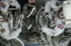 Se på som Astronauter Scramble Rundt Utenfor romstasjonen [LIVE]