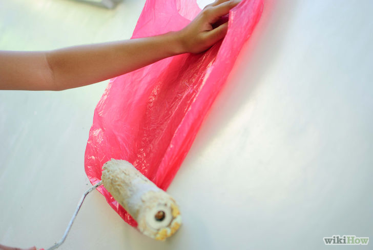 Image titled Add Texture to a Wall Using Plastic Bags Step 3