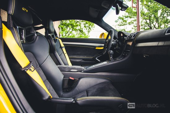 Porsche Cayman GT4 