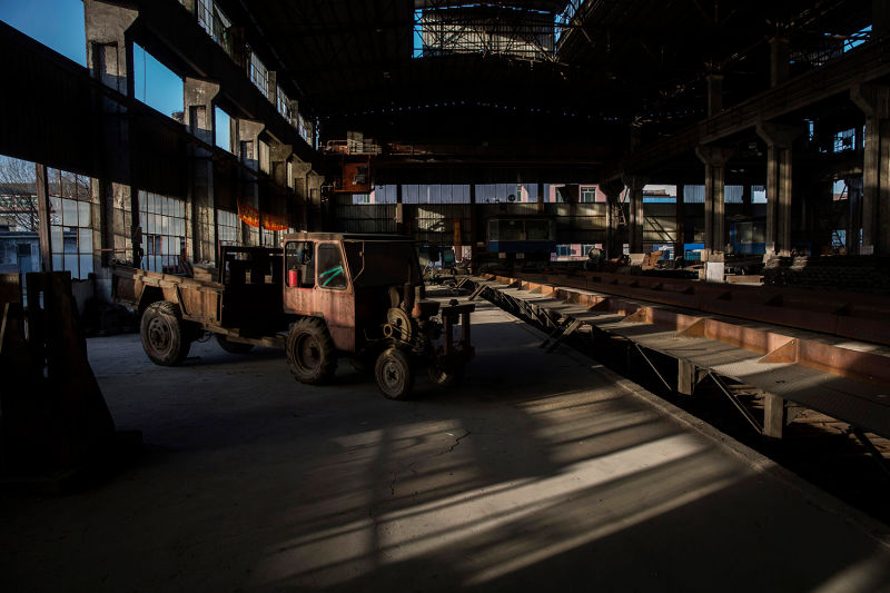 Haunting Photos From an Abandoned Steel Mill in China