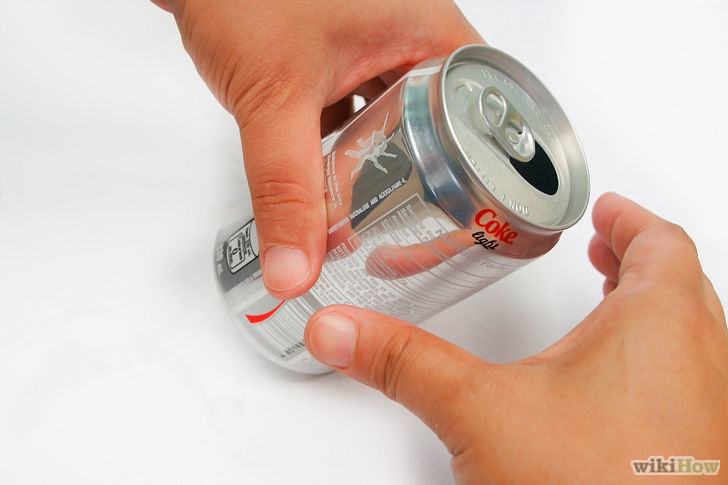 Image titled Balance a Soda Can at a 45 Degree Angle Step 3