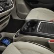 image Chrysler-Pacifica-2017-013.jpg