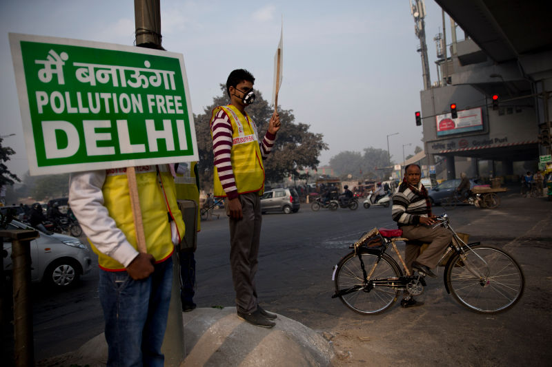 Now India's Airpocalypse Is So Bad, It's Banning Half the Cars in Delhi