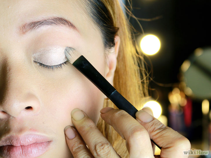 Image titled Apply Bright Makeup Step 2
