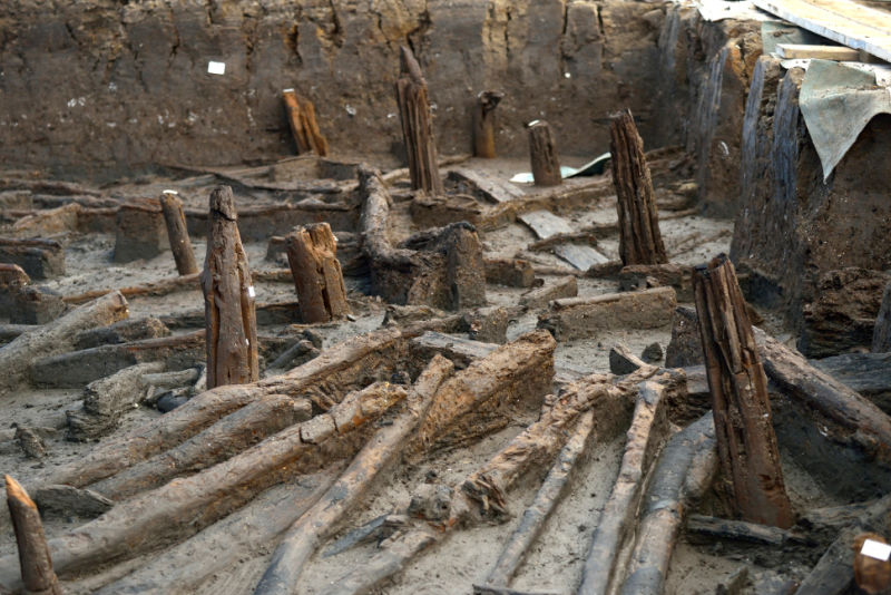 Sunken Bronze Age Settlement Is the 'Pompeii' of Britain