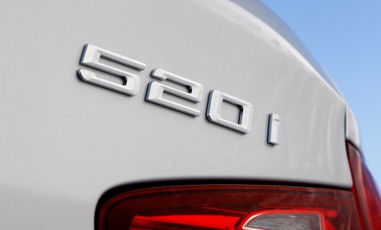 BMW hengelt een 1.6 motor in de 5-serie, noemt 'm 520i
