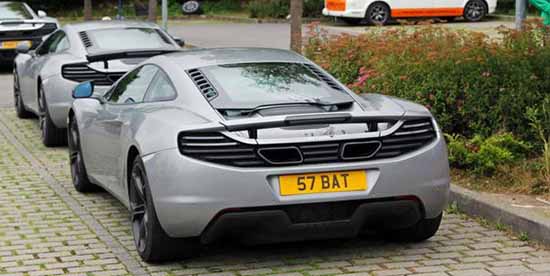 McLaren MP4-12C in donker grijs