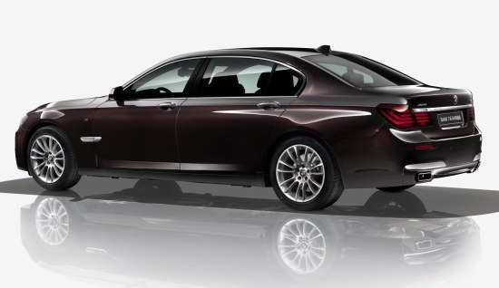 BMW 7 Horse