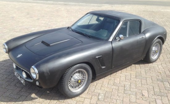 Welke auto gaat er schuil onder deze Ferrari 250 SWB?