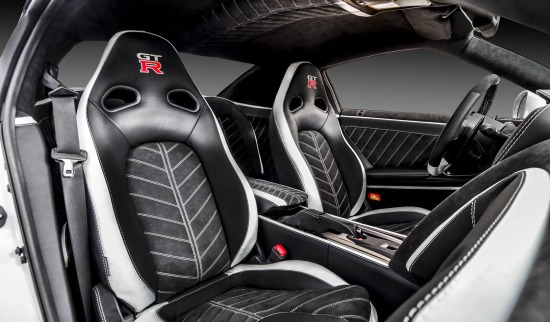 Carlex Nissan GT-R