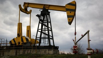Нефтяные насосы. Архивное фото